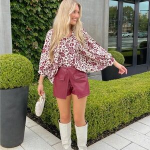 Vestique Burgundy Skort